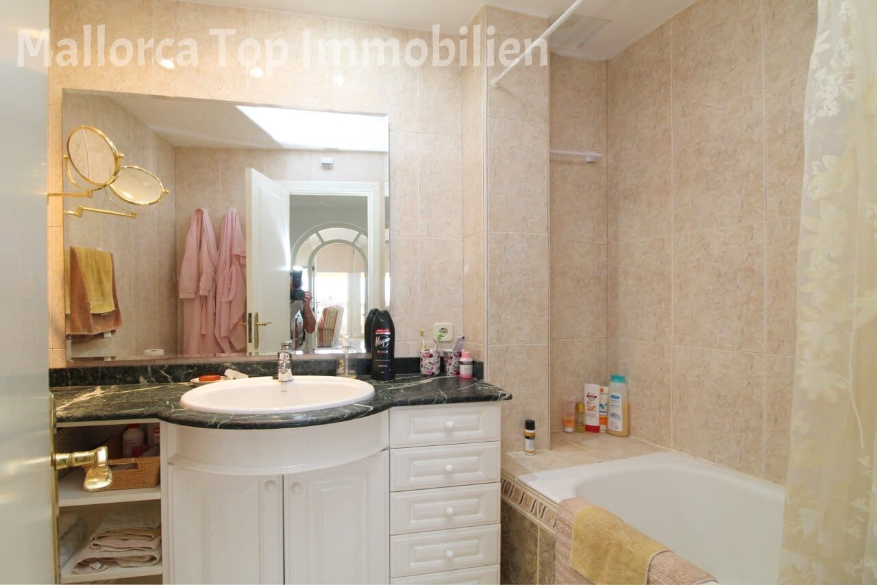 2 soveværelse Strandlejlighed til salg i L'Arenal / S'Arenal med garage - € 700.000 (Ref: 9401526)