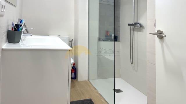 2 makuuhuone Huoneisto myytävänä paikassa L'Arenal / S'Arenal, Llucmajor mukana 
autotalli - 580 000 € (Ref: 9401527)