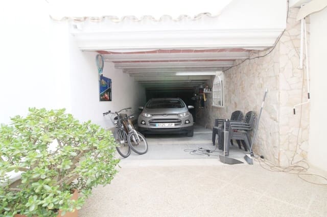 4 bedroom Villa for sale in Alcúdia with garage - € 740,000 (Ref: 9401528)