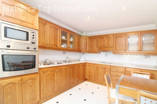 4 bedroom Villa for sale in Alcúdia with garage - € 740,000 (Ref: 9401528)