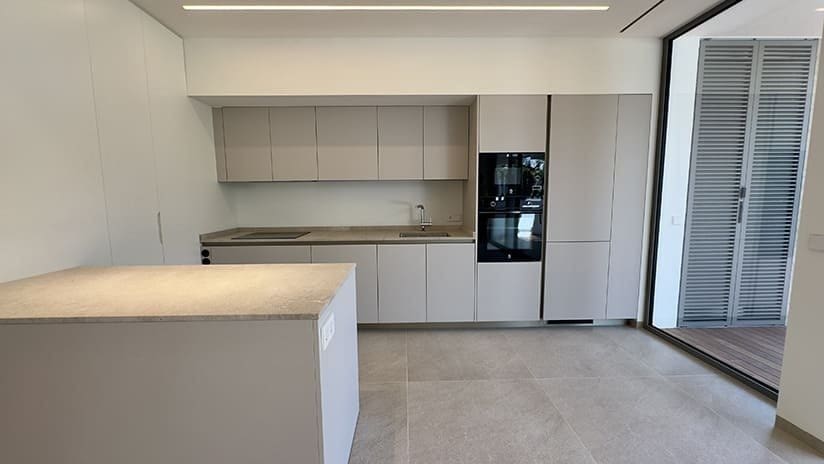 2 soveværelse Lejlighed til salg i Cala Mayor med swimmingpool garage - € 845.000 (Ref: 9401533)