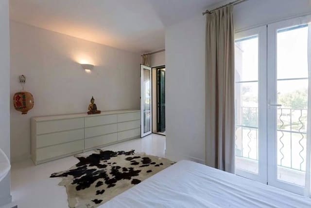 2 soveværelse Lejlighed til salg i Santa Ponsa, Calvià med swimmingpool - € 730.000 (Ref: 9401534)