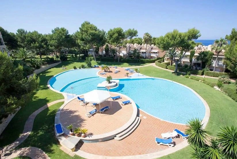 2 soveværelse Lejlighed til salg i Santa Ponsa med swimmingpool - € 730.000 (Ref: 9401534)