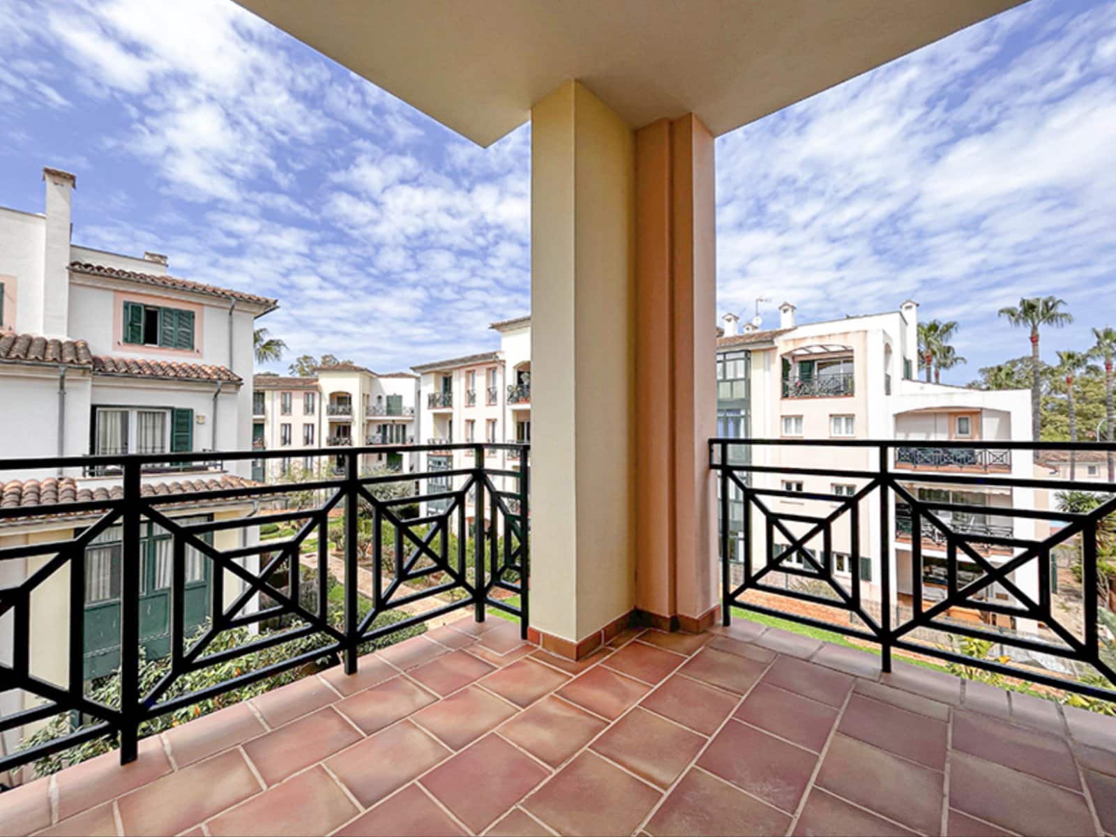 3 soveværelse Lejlighed til salg i Santa Ponsa med swimmingpool garage - € 820.000 (Ref: 9401535)