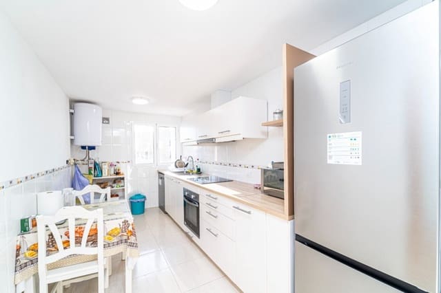 3 soveværelse Lejlighed til salg i Artà med garage - € 375.000 (Ref: 9401544)