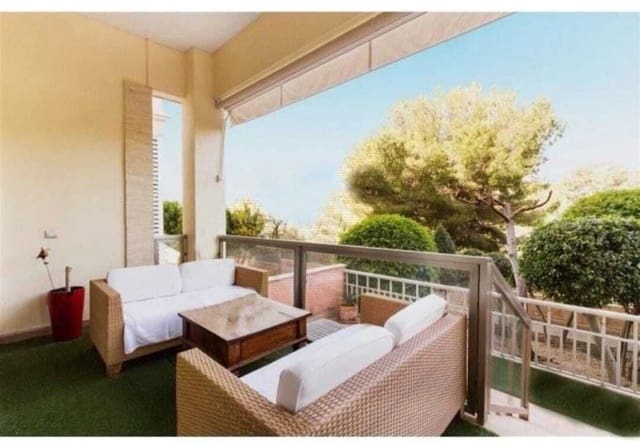 3 makuuhuone Huoneisto myytävänä paikassa Palma de Mallorca mukana uima-altaan 
autotalli - 685 000 € (Ref: 9401545)