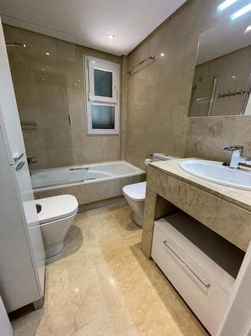 Apartamento de 2 habitaciones en El Toro / Port Adriano, Calvià en venta con piscina - 749.000 € (Ref: 9401548)