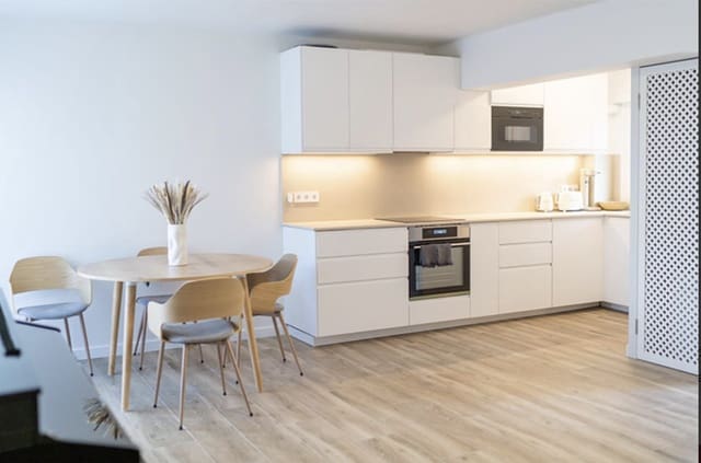 2 sovrum Lägenhet till salu i Santa Ponsa, Calvià med pool - 460 000 € (Ref: 9401550)