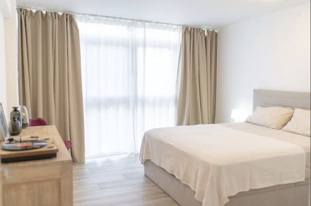 2 sovrum Lägenhet till salu i Santa Ponsa, Calvià med pool - 460 000 € (Ref: 9401550)