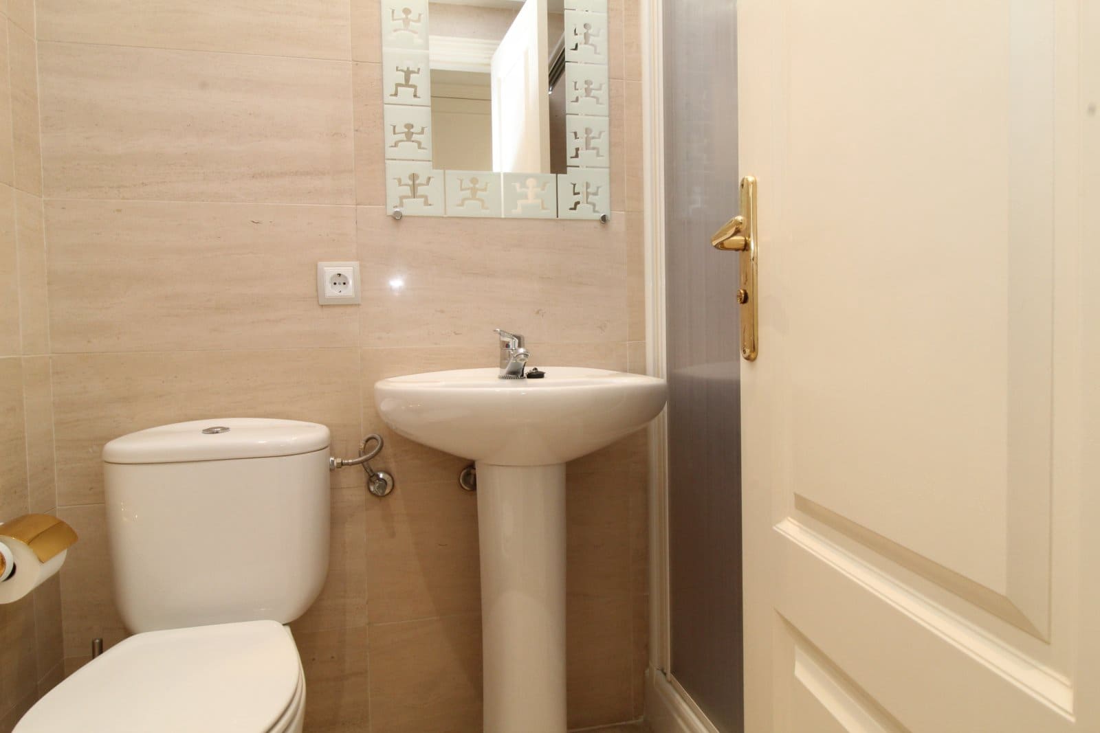 2 bedroom Apartment for sale in Palma de Mallorca with garage - € 649,000 (Ref: 9401552)