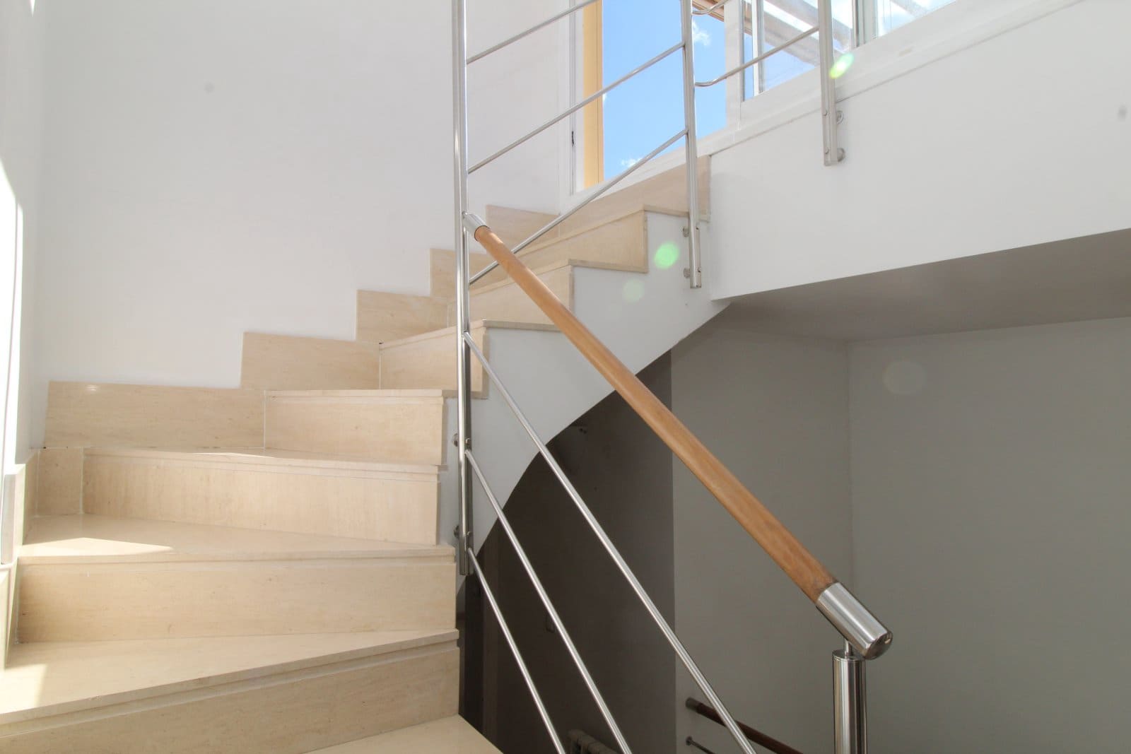 2 bedroom Apartment for sale in Palma de Mallorca with garage - € 649,000 (Ref: 9401552)