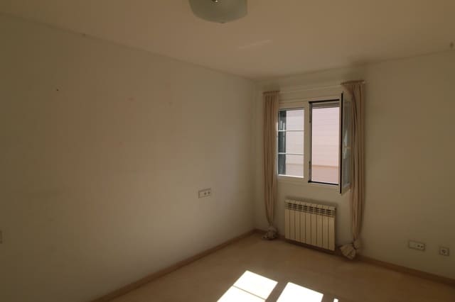 2 bedroom Apartment for sale in Palma de Mallorca with garage - € 649,000 (Ref: 9401552)