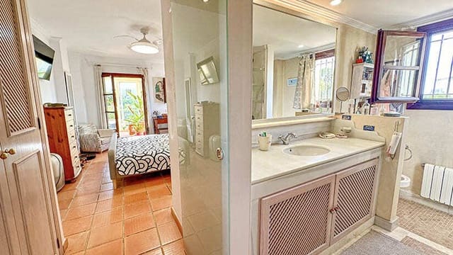 2 soveværelse Lejlighed til salg i Santa Ponsa, Calvià med swimmingpool garage - € 795.000 (Ref: 9401554)