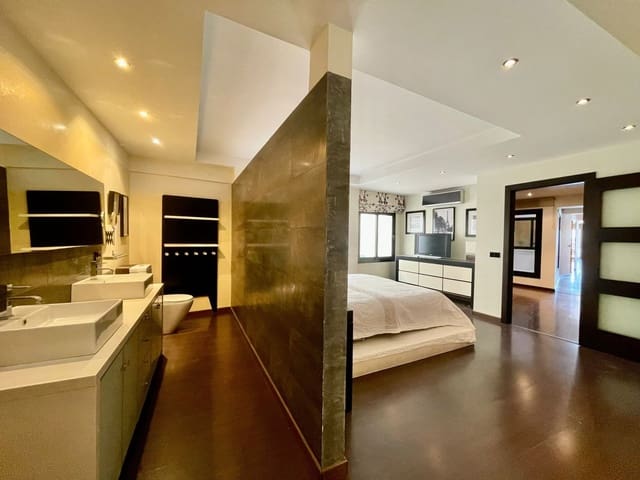 4 makuuhuone Huoneisto myytävänä paikassa Alcúdia mukana 
autotalli - 1 990 000 € (Ref: 9401556)