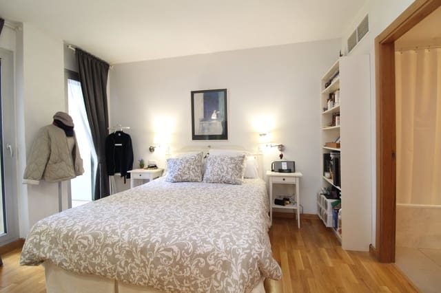 4 makuuhuone Huoneisto myytävänä paikassa Palma de Mallorca mukana uima-altaan 
autotalli - 950 000 € (Ref: 9401561)