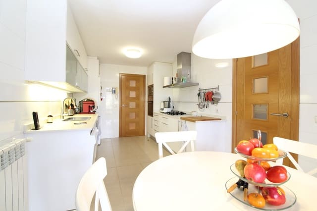 4 makuuhuone Huoneisto myytävänä paikassa Palma de Mallorca mukana uima-altaan 
autotalli - 950 000 € (Ref: 9401561)