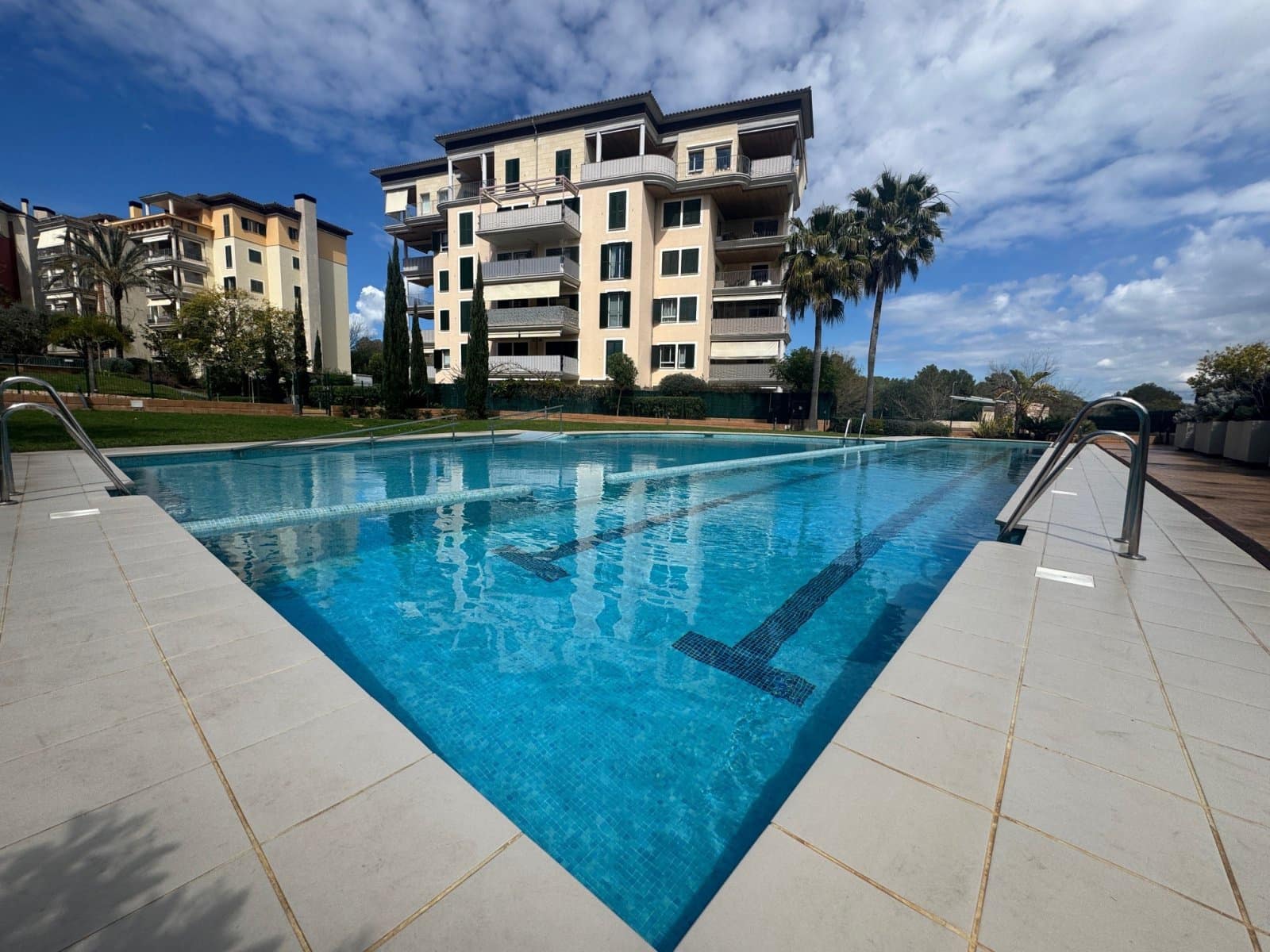 4 makuuhuone Huoneisto myytävänä paikassa Palma de Mallorca mukana uima-altaan 
autotalli - 950 000 € (Ref: 9401561)