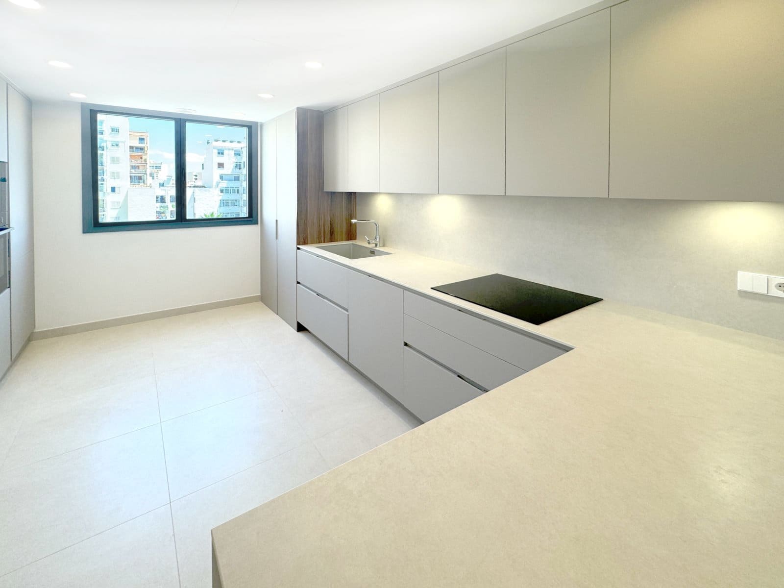 3 quarto Apartamento para venda em Palma de Mallorca com garagem - 1 575 000 € (Ref: 9401564)