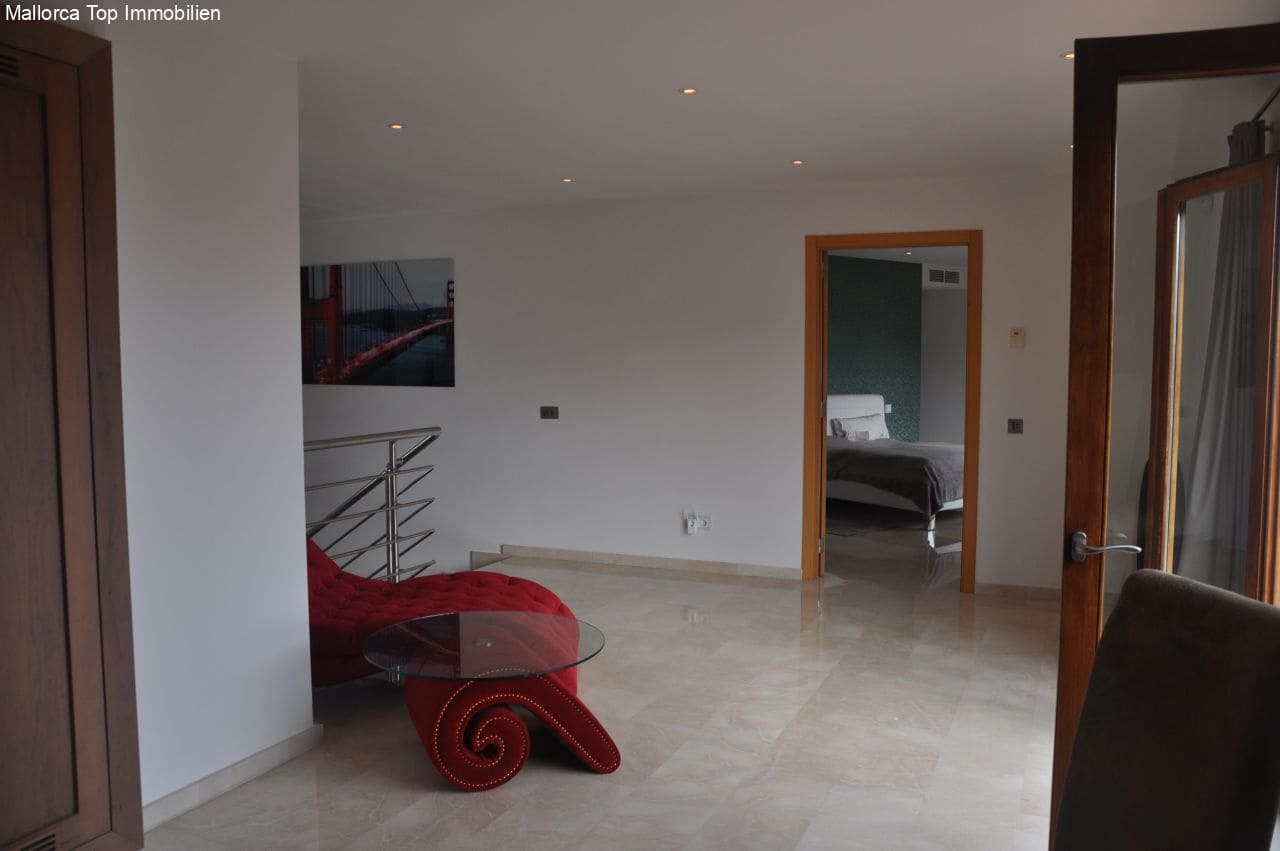 4 sypialnia Willa na sprzedaż w Sol de Mallorca z basenem garażem - 2 550 000 € (Ref: 9401568)