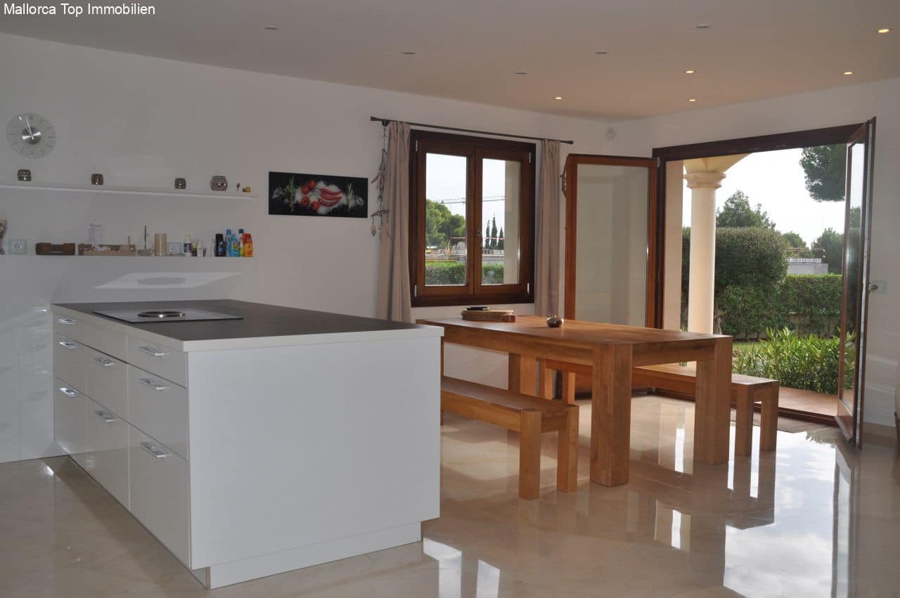 4 sypialnia Willa na sprzedaż w Sol de Mallorca z basenem garażem - 2 550 000 € (Ref: 9401568)