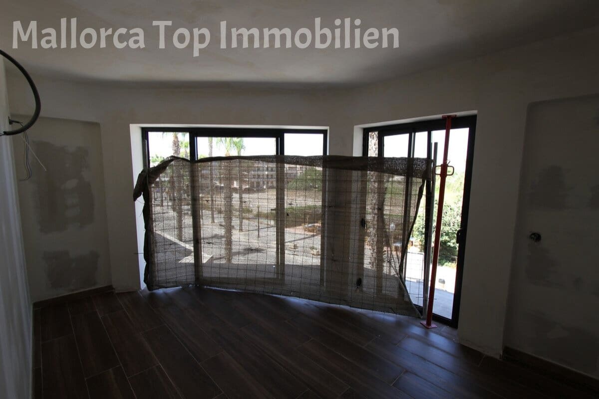 Yritys myytävänä paikassa S'Illot - 1 400 000 € (Ref: 9401569)