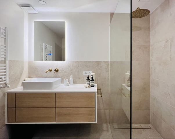 Apartamento de 2 habitaciones en Puerto de Andratx, Andratx en venta - 580.000 € (Ref: 9401570)