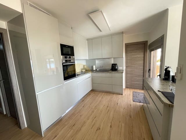 3 slaapkamer Strandappartement te koop in Magalluf, Calvià met garage - € 725.000 (Ref: 9401574)