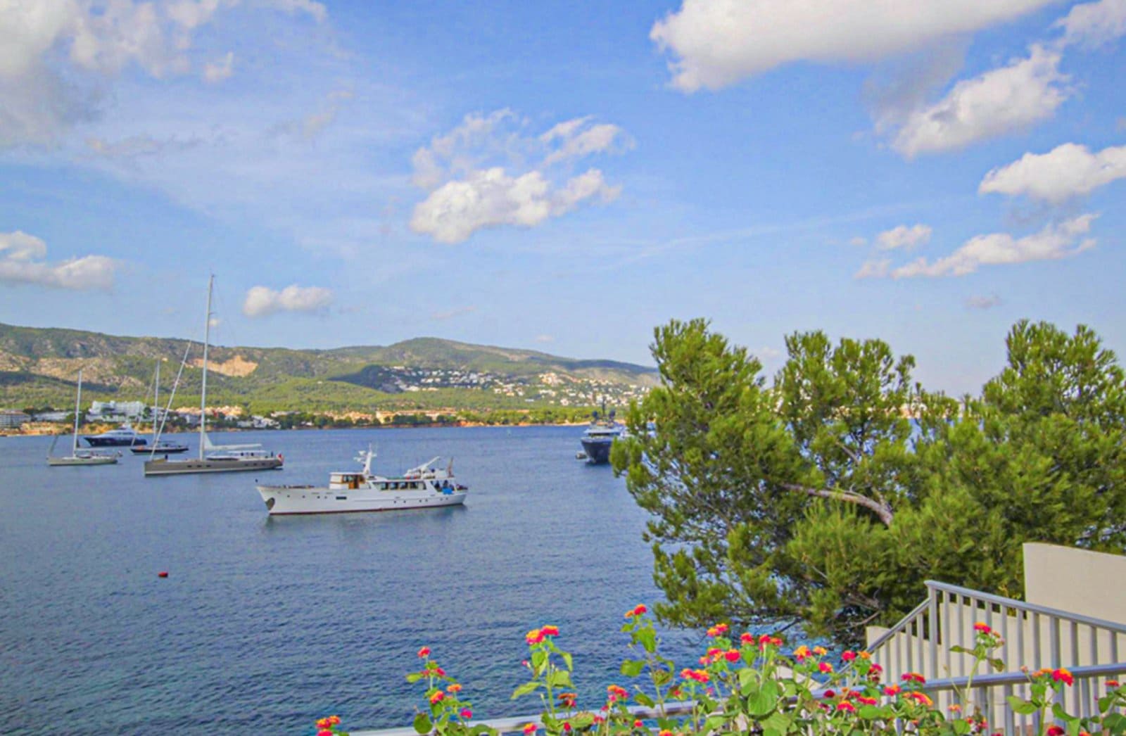 2 makuuhuone Ranta-asunto myytävänä paikassa Magalluf - 798 000 € (Ref: 9401575)