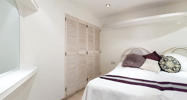 2 makuuhuone Ranta-asunto myytävänä paikassa Magalluf, Calvià - 798 000 € (Ref: 9401575)