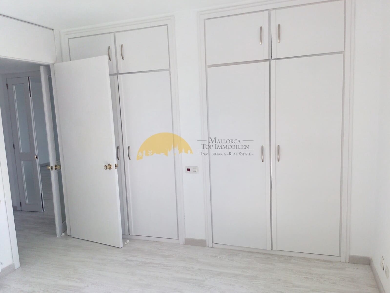 4 bedroom Apartment for sale in Portixol with garage - € 1,417,500 (Ref: 9401576)