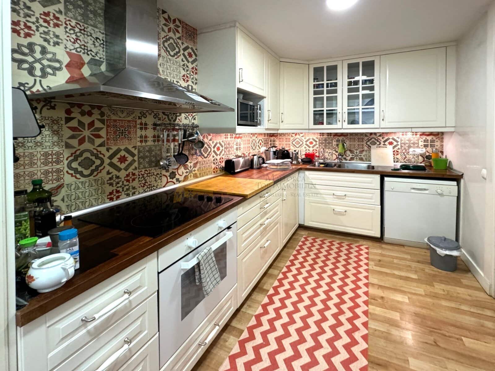 3 bedroom Apartment for sale in Palma de Mallorca - € 650,000 (Ref: 9401577)