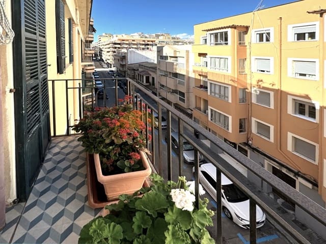 3 bedroom Apartment for sale in Pere Garau, Palma de Mallorca - € 650,000 (Ref: 9401577)