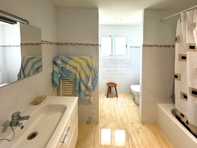 4 sovrum Villa till salu i Santa Ponsa, Calvià med garage - 1 300 000 € (Ref: 9401580)