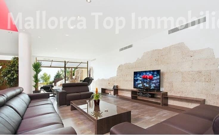 6 Zimmer Hotel zu verkaufen in Alcudia mit Pool - 5.250.000 € (Ref: 9401590)