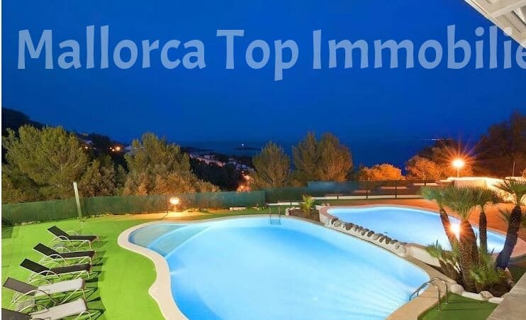 6 Zimmer Hotel zu verkaufen in Alcudia mit Pool - 5.250.000 € (Ref: 9401590)
