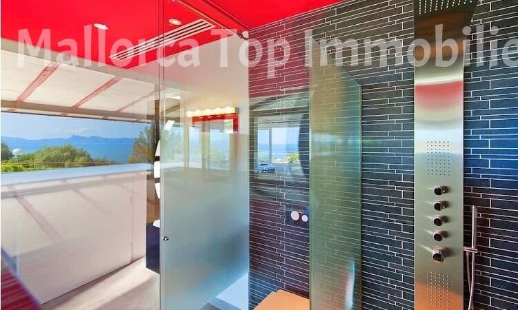 6 Zimmer Hotel zu verkaufen in Alcudia mit Pool - 5.250.000 € (Ref: 9401590)