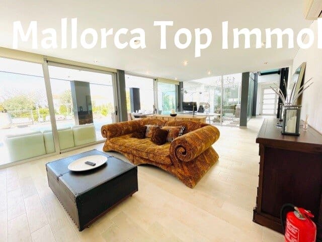 4 bedroom Villa for sale in Sa Torre (Llucmajor) with pool garage - € 1,700,000 (Ref: 9401596)