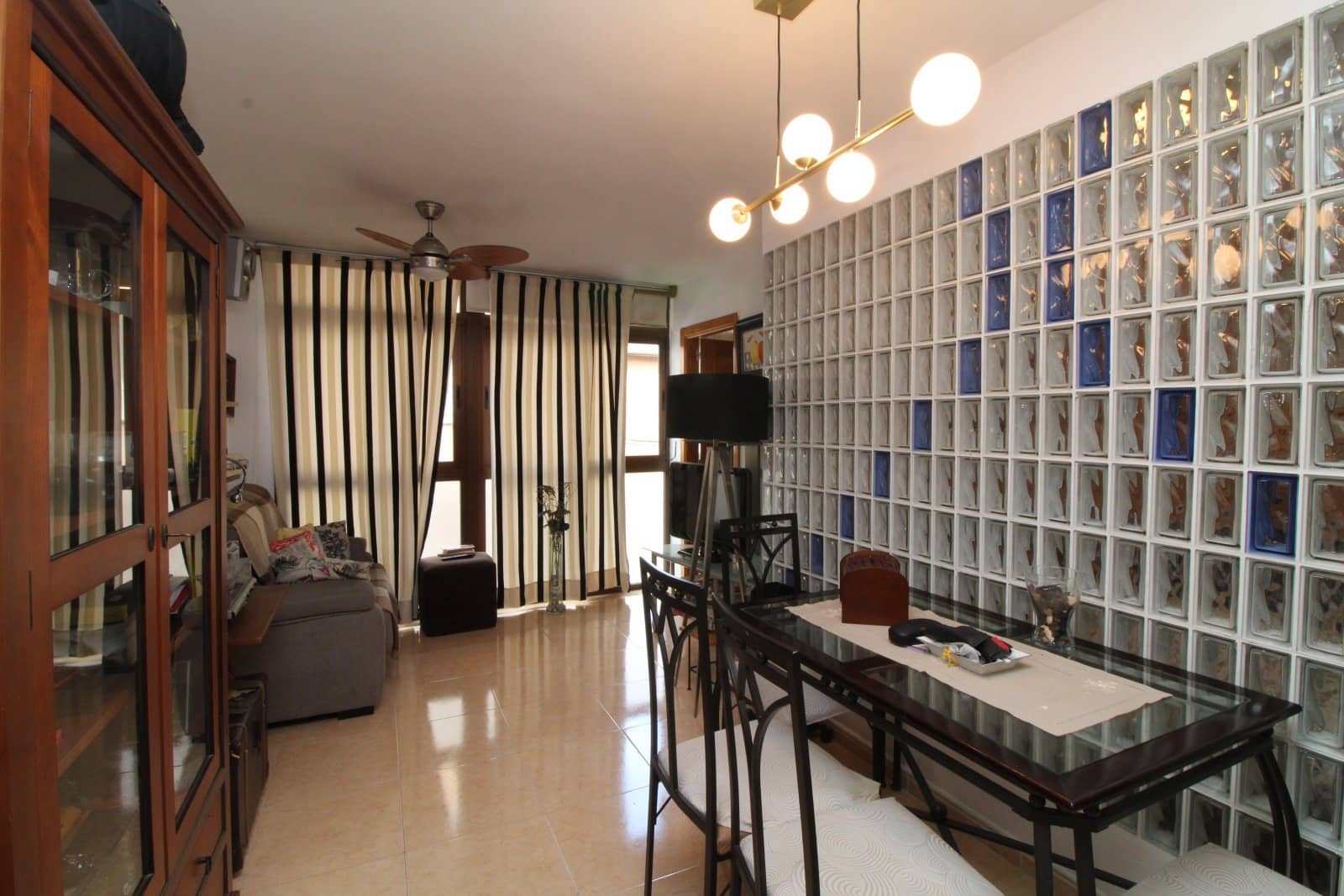4 bedroom Apartment for sale in Palma de Mallorca with garage - € 635,000 (Ref: 9401611)
