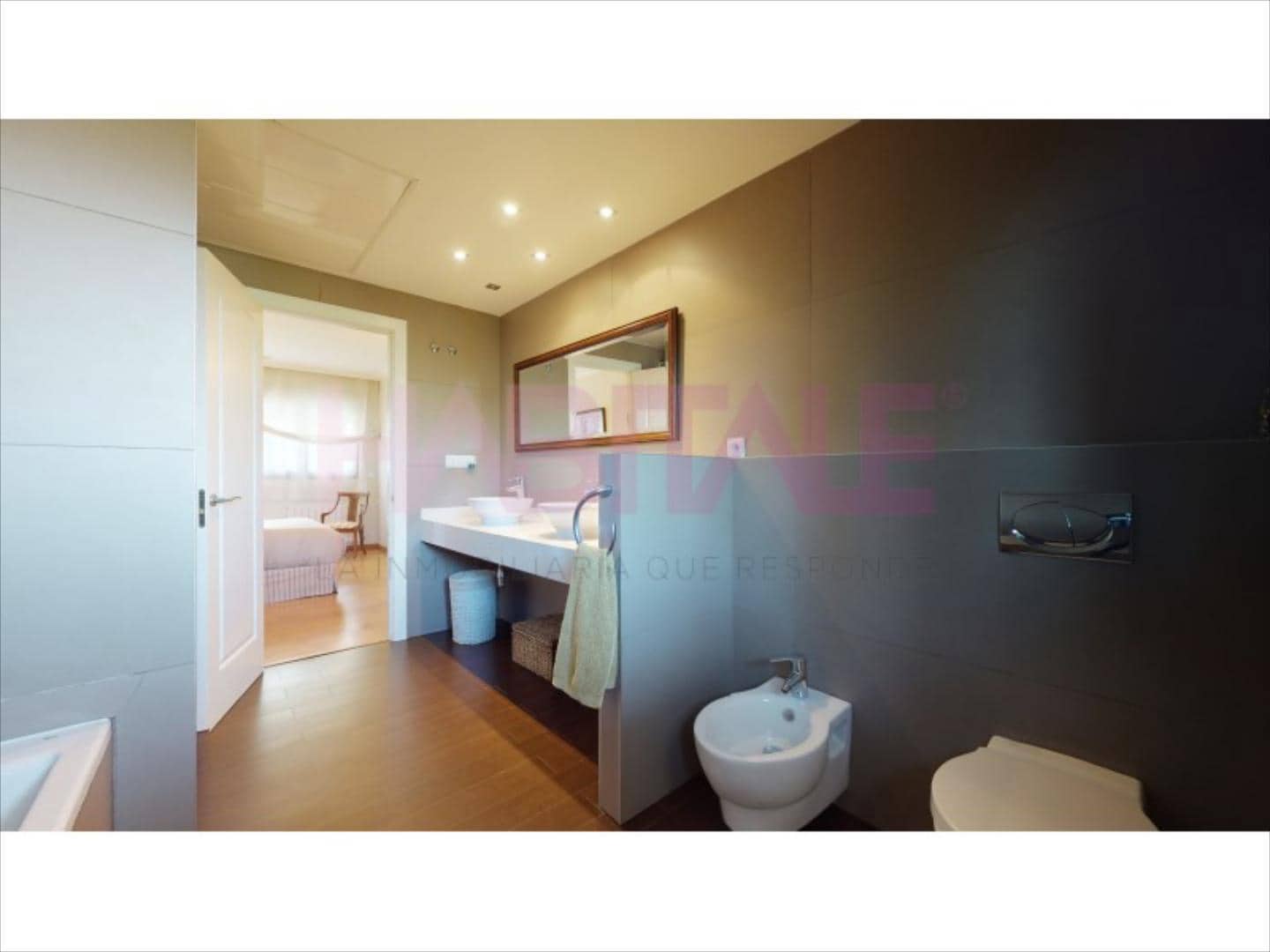 5 soveværelse Villa til salg i Chiva med swimmingpool - € 1.500.000 (Ref: 6787514)