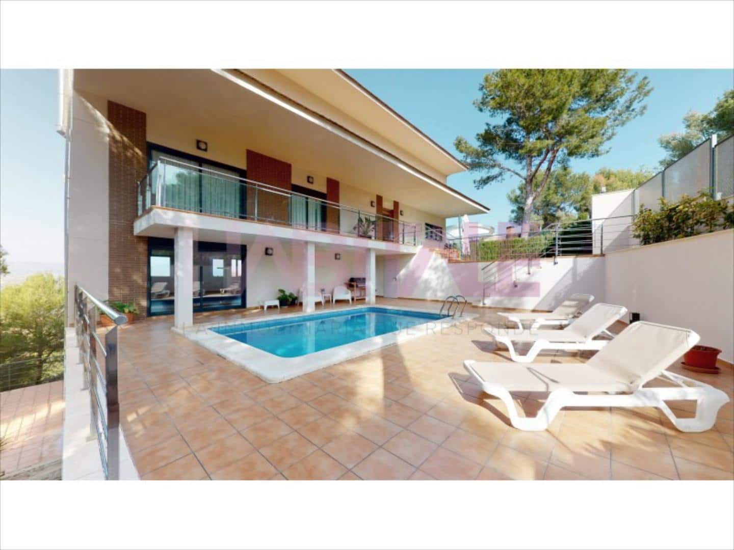 5 bedroom Villa for sale in Chiva with pool - € 1,100,000 (Ref: 6787514)