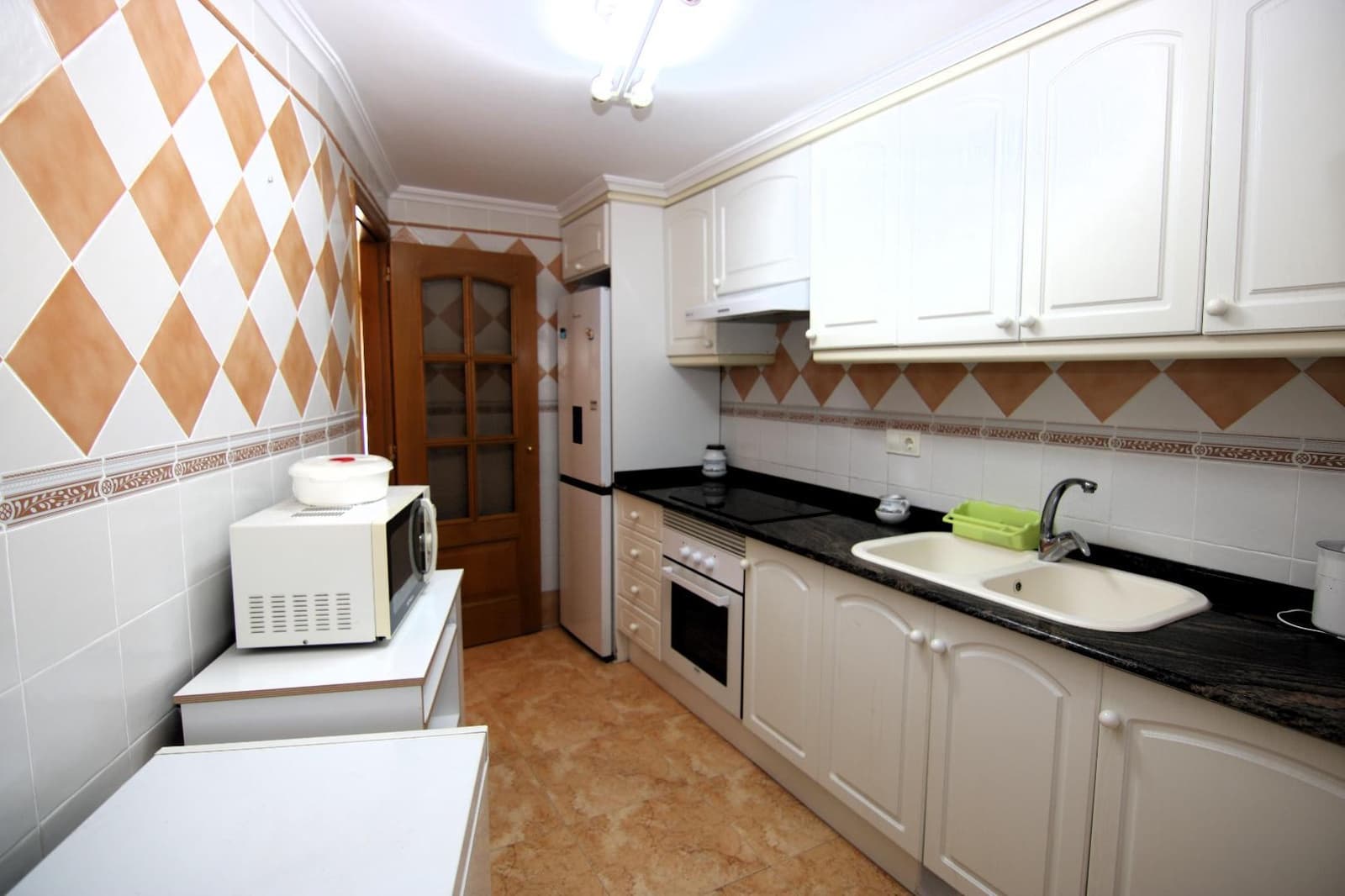 2 makuuhuone Huoneisto vuokrattavana paikassa Tavernes de la Valldigna mukana uima-altaan - 1 000 € (Ref: 8097445)