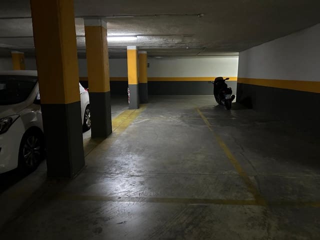 Garage te koop in Llíria - € 9.000 (Ref: 8222165)