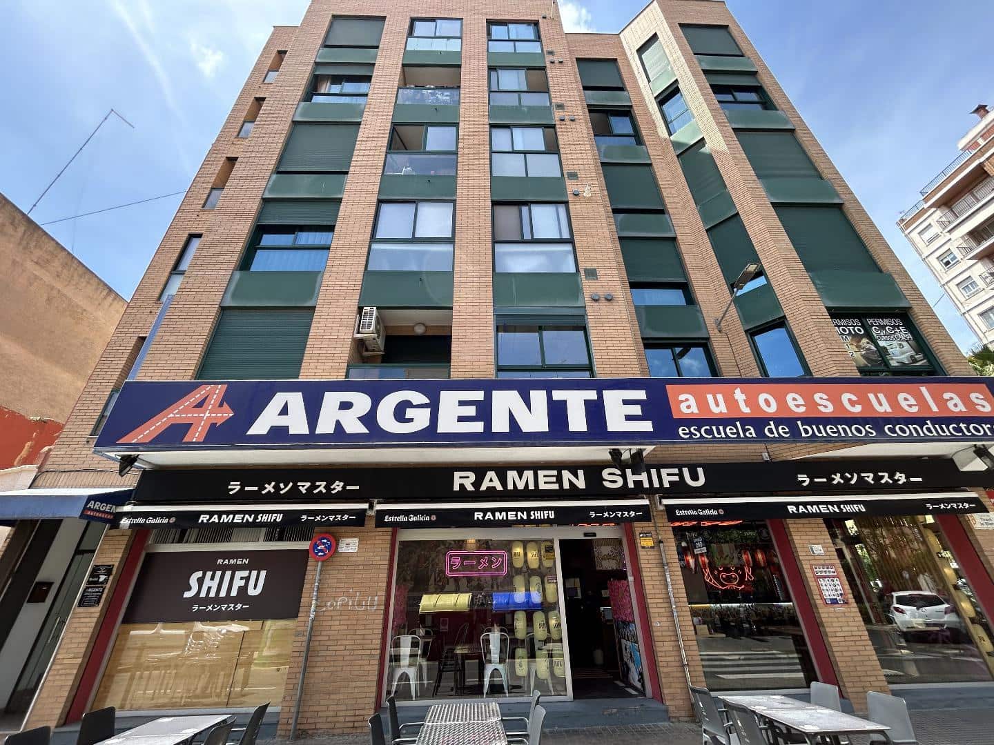 3 soveværelse Lejlighed til salg i Torrent - € 215.000 (Ref: 8344066)