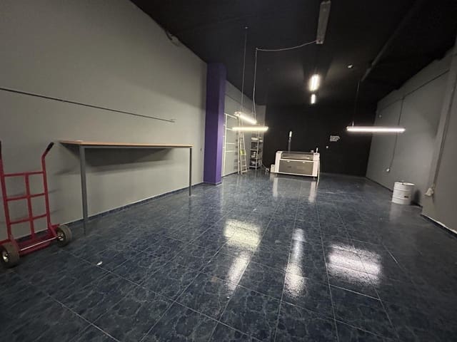 Erhverv til salg i Torrent - € 120.000 (Ref: 8431212)