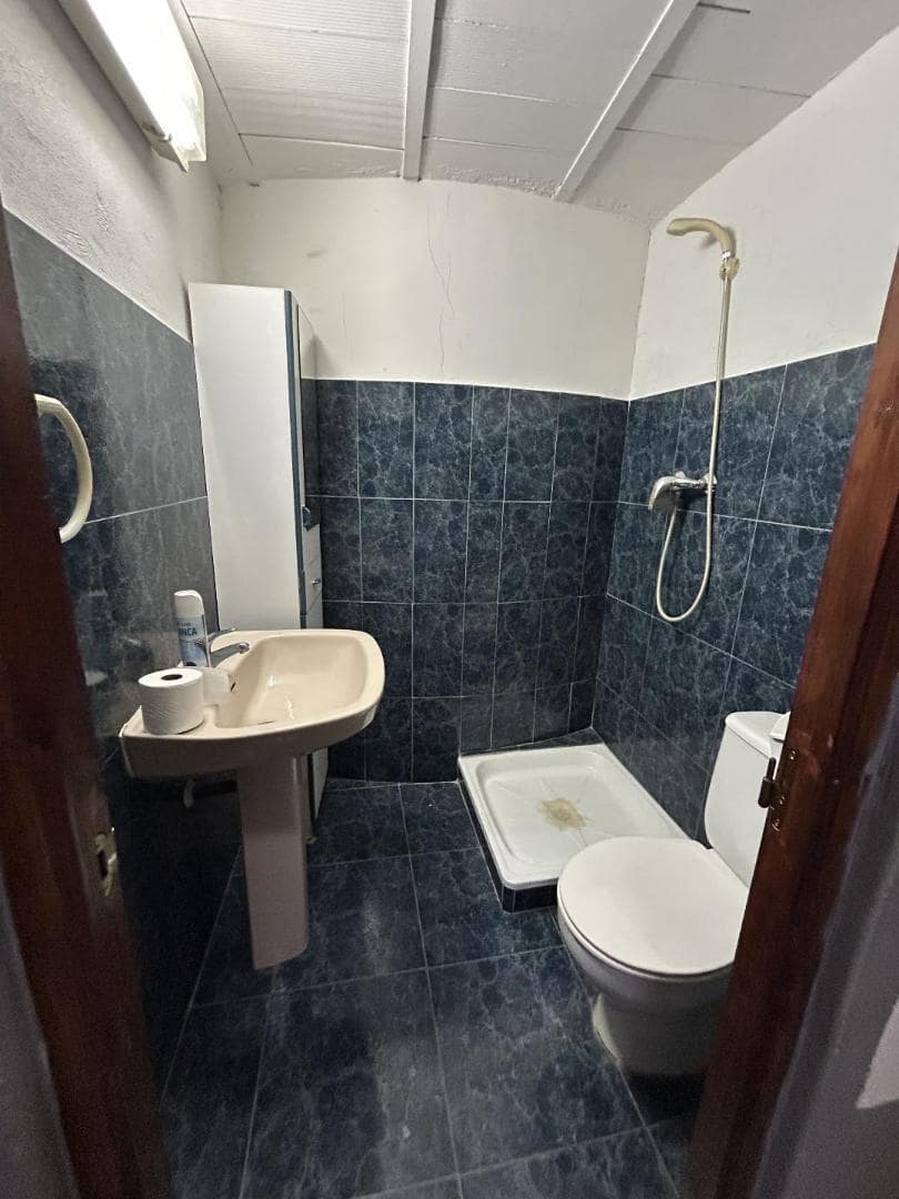 Commercial for sale in Torrent - € 120,000 (Ref: 8431212)