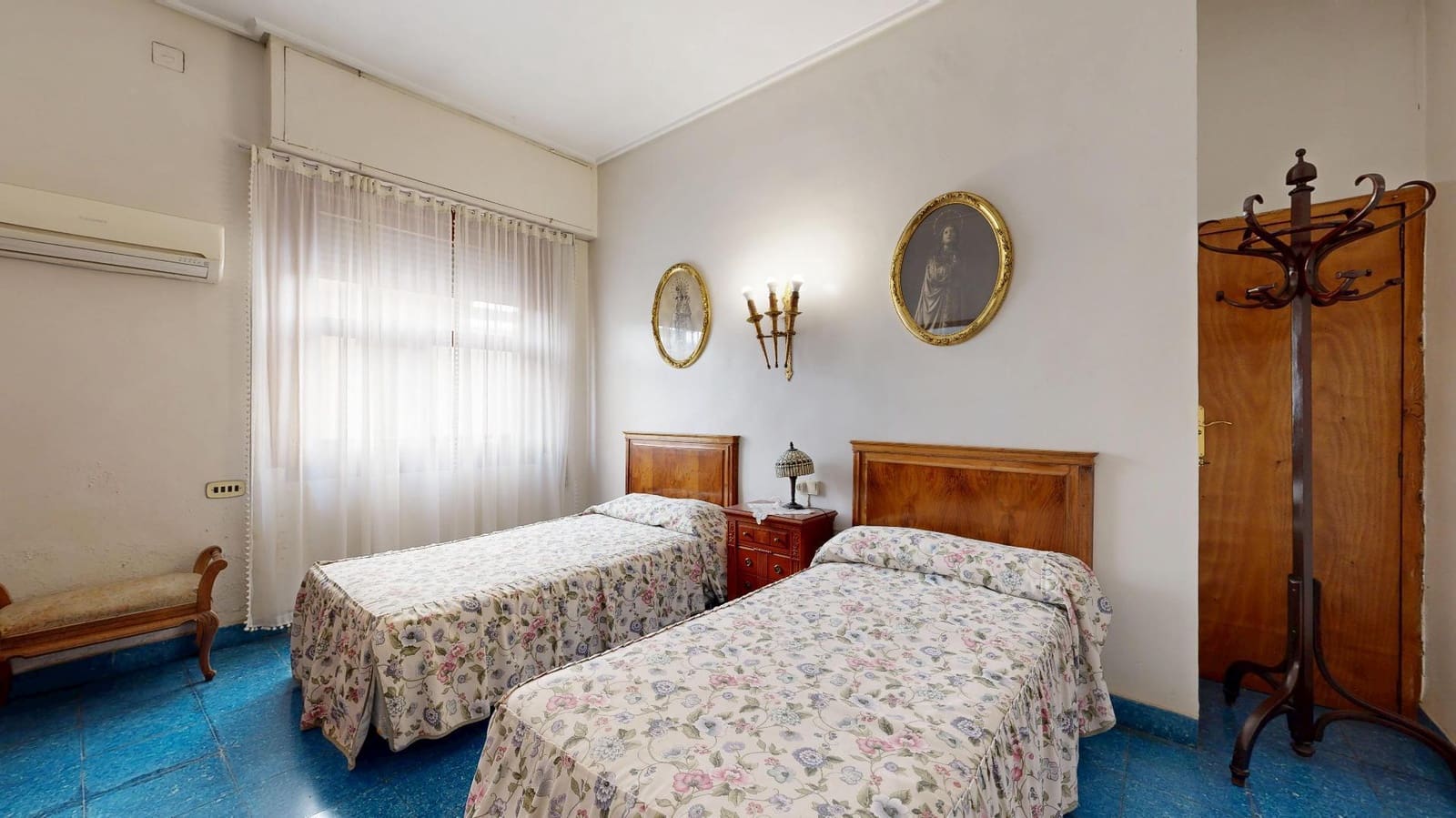 10 soveværelse Villa til salg i Torrent med swimmingpool - € 650.000 (Ref: 8875155)