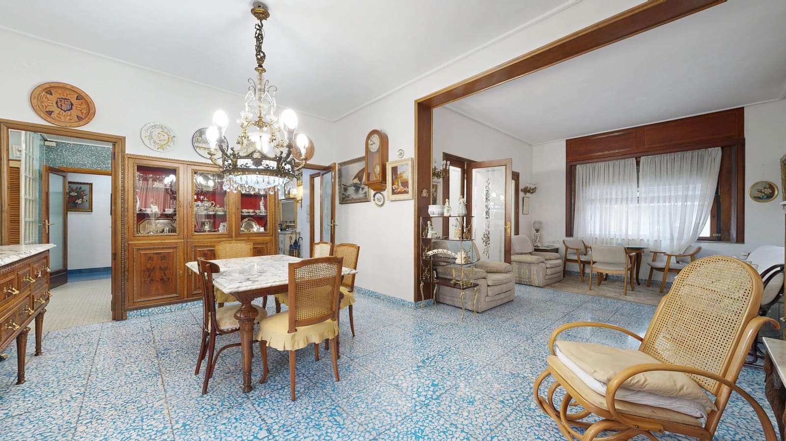 10 soveværelse Villa til salg i Torrent med swimmingpool - € 650.000 (Ref: 8875155)