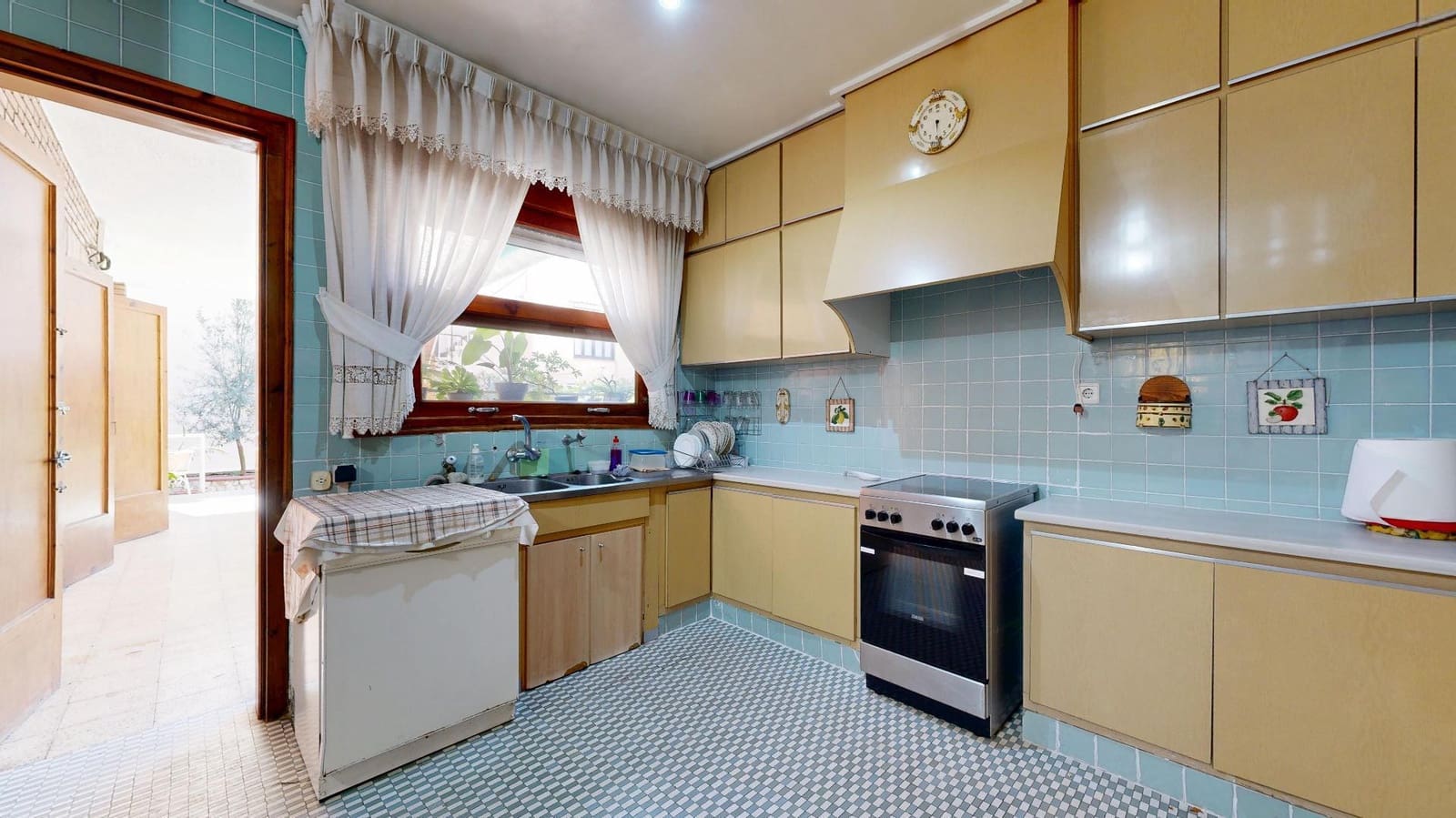 10 soveværelse Villa til salg i Torrent med swimmingpool - € 650.000 (Ref: 8875155)