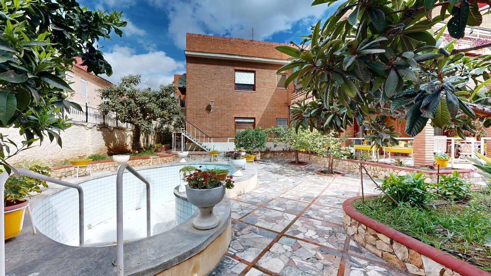 10 soveværelse Villa til salg i Torrent med swimmingpool - € 650.000 (Ref: 8875155)