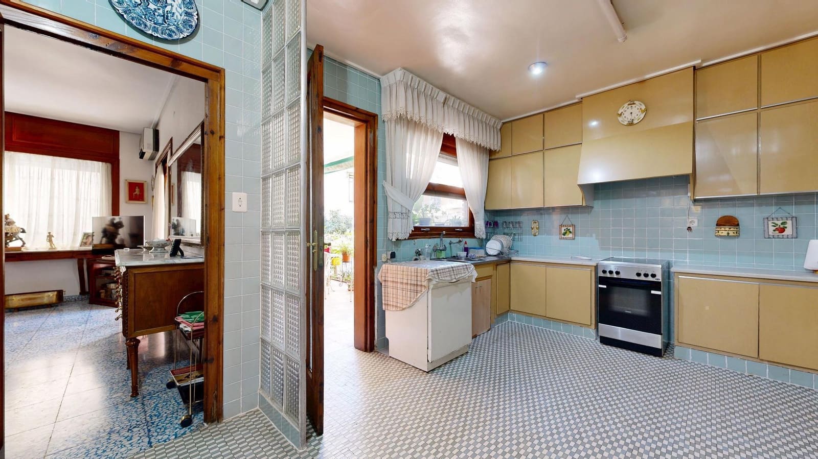 10 soveværelse Villa til salg i Torrent med swimmingpool - € 650.000 (Ref: 9006012)